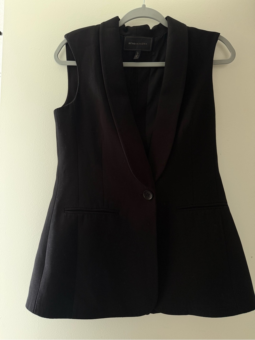 BCBGMaxAzria Black Sleeveless Vest Blazer